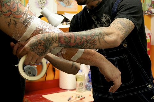 cuidados pós tatuagem como fazer